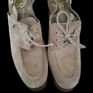 Vince Camuto Women's Tan Suede Boat Shoes